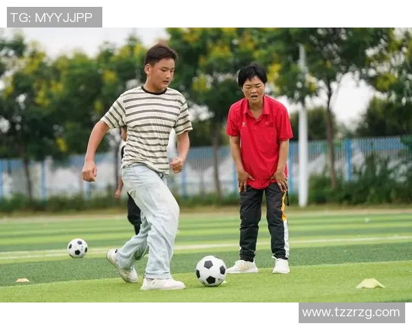 日本足球明星本田龟左的传奇职业生涯与对足球的热爱与贡献